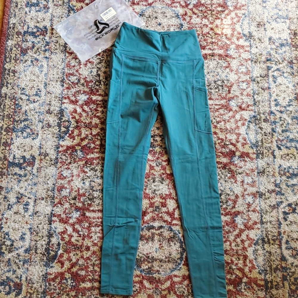 NWT SILKWORLD Women's Yoga Pants Pockets High Waist StretchTeal pants Athleisure